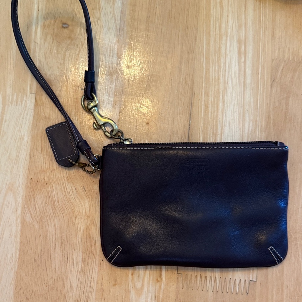 Coach Brown Leather Wristlet Clutch with Brass Hardware EUC